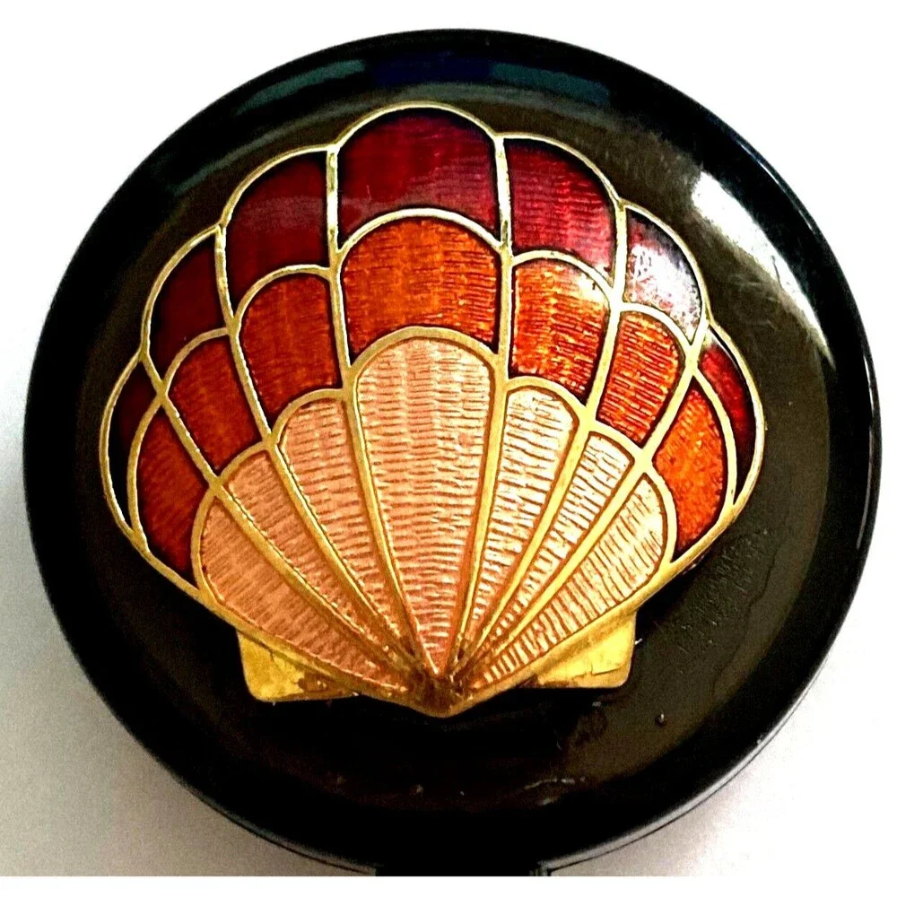 Vtg Sea Shell Cloisonne Charm ID Card Badge Holder Lanyard Retractable Reel